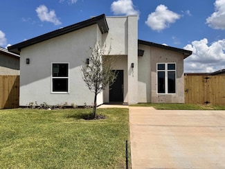 5315 General Franco Dr, Laredo, TX 78046