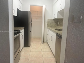 949 Riverside Dr Unit 421, Coral Springs, FL 33071