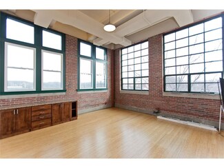 905 3rd St SE Unit 213, Cedar Rapids, IA 52401