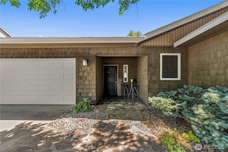 3651 School St, Wenatchee, WA 98801