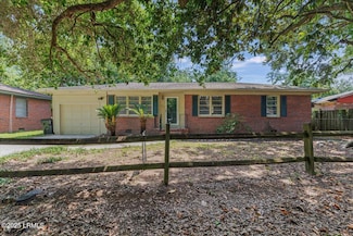 1803 Sixth St, Beaufort, SC 29902