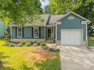 8027 Sherington Way, Charlotte, NC 28227