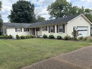 1711 Haynes Dr, Murfreesboro, TN 37129