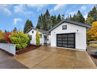 922 SW Spelling Place, Cascade Locks, OR 97014