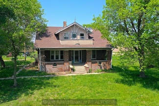 303 Salem Rd, Boelus, NE 68820