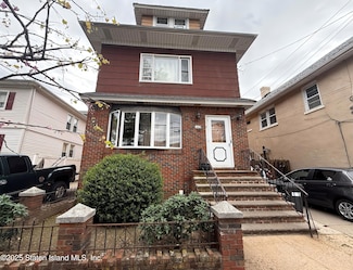 142 Fremont Ave, Staten Island, NY 10306