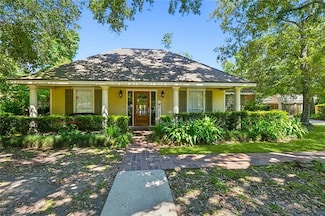 317 W Queensbury Dr, Slidell, LA 70461