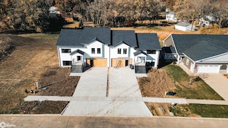 925 Horizon St, Burlington, IA 52601