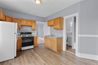 36 School St, Hartford, CT 06106