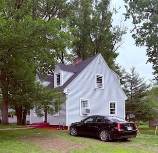 26 Westmore St, Cranston, RI 02910
