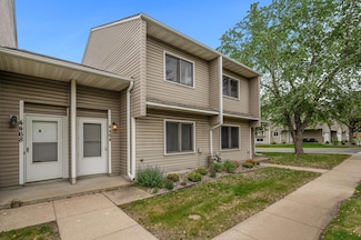 4464 McColl Dr, Savage, MN 55378