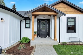 110 E Eugenia Place, Allyn-Grapeview, WA 98524