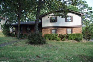24 Old Forge Ct, Little Rock, AR 72227