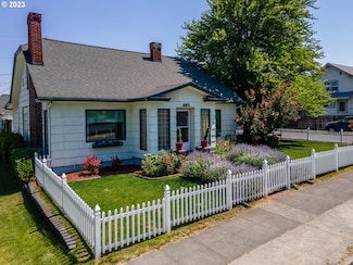 403 W 9th St, the Dalles, OR 97058