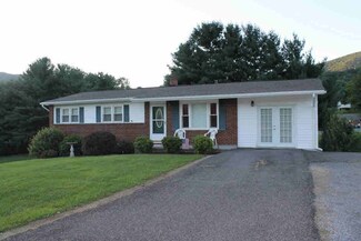 109 Sunset St, Narrows, VA 24124