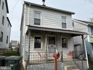 69 Palmer Ave, Coatesville, PA 19320