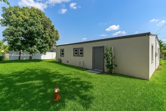 607 SW 3rd St Unit 1, Delray Beach, FL 33444