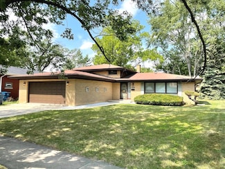 16314 Woodlawn Ave E, South Holland, IL 60473