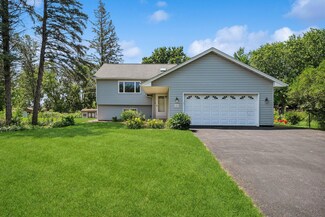 664 Overhill Rd, Saint Paul, MN 55123