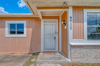 9709 Fairland Dr, Houston, TX 77051