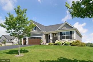 8626 Buttercup Ct, Victoria, MN 55386