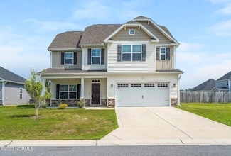 604 High Tide Dr, Sneads Ferry, NC 28460