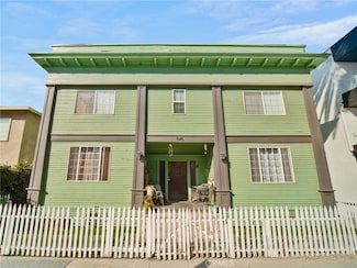 545 W 3rd St, Long Beach, CA 90802