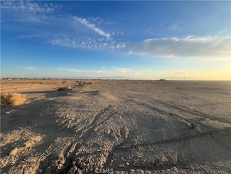 1148 Desert Kist Ave, Salton City, CA 92274