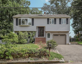 101 Alfred St, Edison, NJ 08820