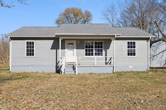 506 3rd St, Lawrenceburg, TN 38464