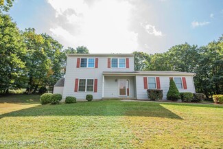 9 Autumn Dr, Mountain Top, PA 18707