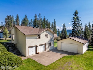 9218 W Rockford Bay Rd, Coeur D'Alene, ID 83814