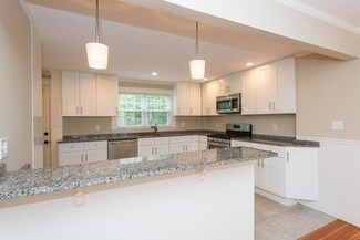 11 Cedar St Unit 1, Salem, MA 01970