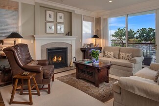 2325 43rd Ave E Unit 102, Seattle, WA 98112