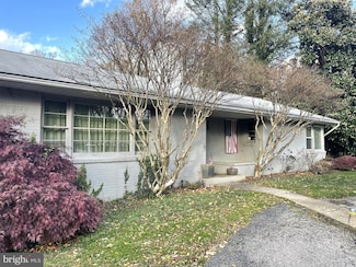 16 Brice Rd, Annapolis, MD 21409