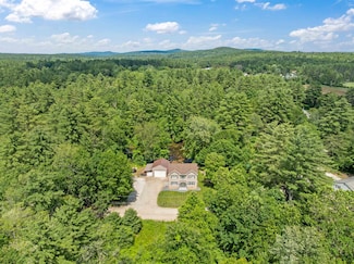 70 Riverside Dr, Allenstown, NH 03275