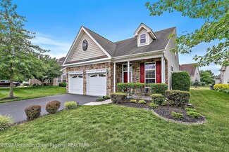 14 Hingham Ln, Barnegat, NJ 08005