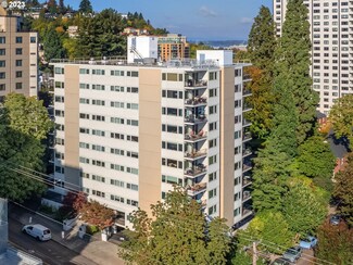 2211 SW Park Place Unit 601, Portland, OR 97205