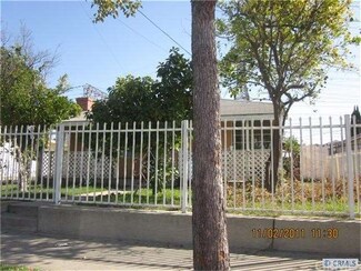 6300 Darwell Ave, Commerce, CA 90040