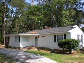 108 Forest Ave, Tabor City, NC 28463