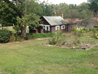 8409 Walnut St SW Unit 16I, Sherrodsville, OH 44675