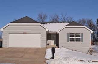 210 Cedar St, Johnson Creek, WI 53038