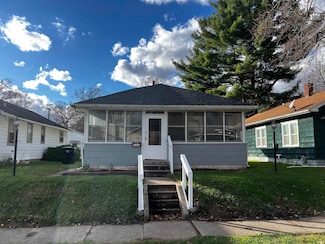 1333 College St, South Bend, IN 46628