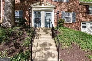 5908 Prince George Dr Unit 308, Springfield, VA 22152