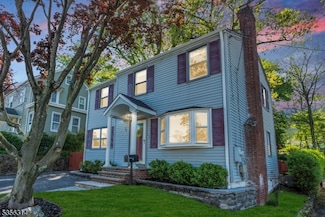 34 Robertson Rd, West Orange, NJ 07052