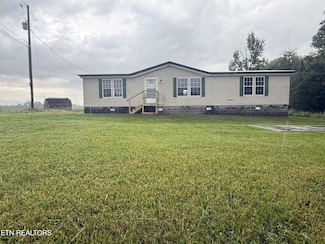 2401 Indian Mound Rd, Woodlawn, TN 37191