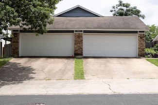2625 Gwendolyn Ln, Austin, TX 78748