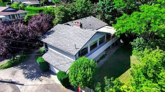 18234 94th Ave NE, Bothell, WA 98011