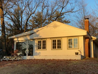 40 N Jack Pine Rd, Fountain, MI 49410