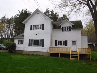 11528 Hanover Rd, Silver Creek, NY 14136
